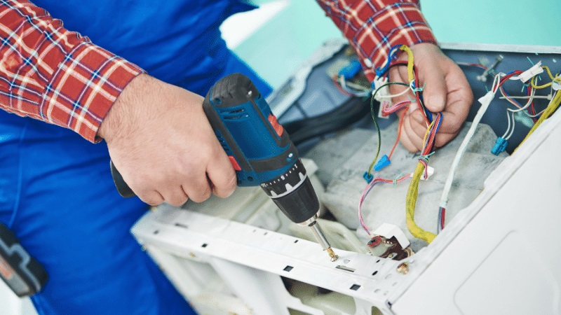 Gölcük Maytag Maytag çamaşır makinesi kart tamiri – Su almama arızası orijinal parça ile giderildi. - Teknik servis örneği